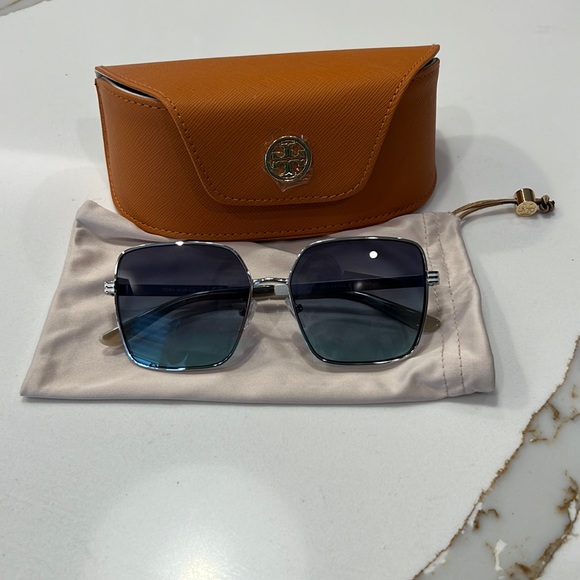 Tory Burch | Accessories | Nwt Tory Burch Shiny Silvertone Blue Square ...